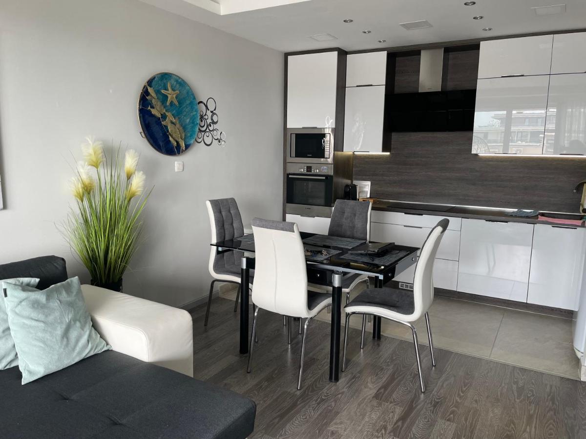 Silver Gray Appartment Balatonlelle Exterior photo